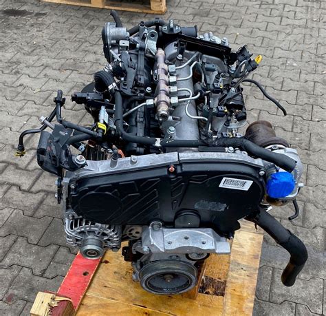 Opel Zafira 1.8 variklio skyriaus nuotrauka