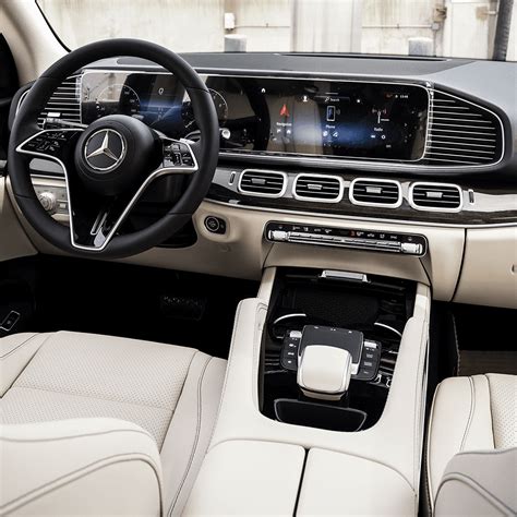 Mercedes-Benz GLE interjeras ir eksterjeras