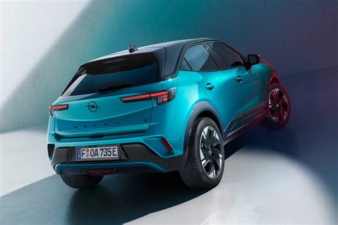 Opel Mokka automobilio nuotrauka su nurodytais techniniais parametrais