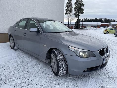 BMW 530 E60 automobilio variklio skyrius