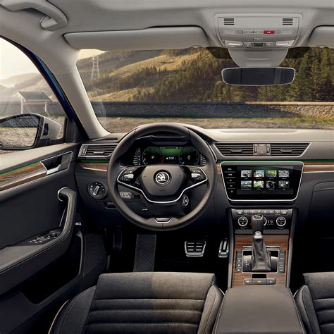 Interjero detalės ir įranga Skoda Superb Scout