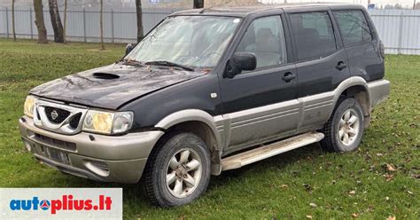 Nissan Terrano automobilio dalys