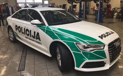 Policijos automobilio dizaino elementai