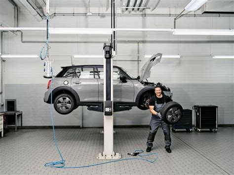 schematinis pavaizdavimas kaip tikrinti automobilio skysčių lygius