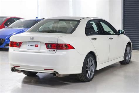 Honda Accord CL7 prietaisų skydelis