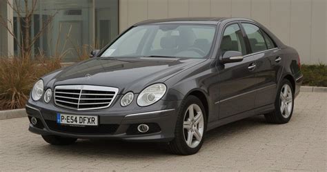 Mercedes-Benz E klasės (W211) modelio nuotrauka
