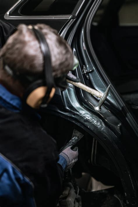 Automobilio kėbulo remonto procesas