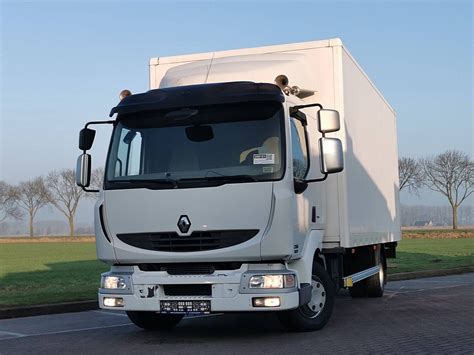 Nuotrauka automobilių RENAULT MIDLUM 270.16 ir MAN TGS 18.32