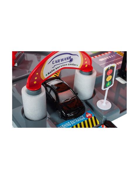 Automobilių aikštelė su naujais automobiliais