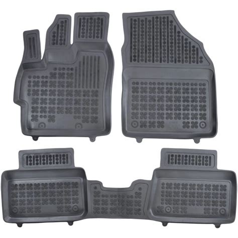 Toyota Yaris 2007 automobilio salono interjeras su guminiais kilimėliais