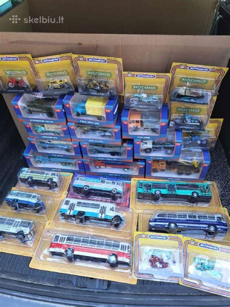 Skirtingi 4x4 automobilių modeliai