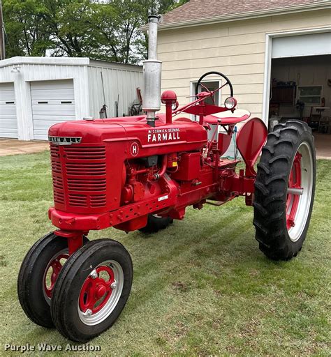 International Harvester Farmall traktorius 1942 metais