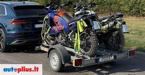 Sankryžos schemos su motociklu ir priekaba