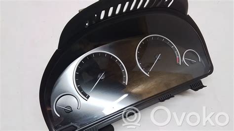 BMW E39 prietaisų skydelis su užsidegusiomis ABS ir ASC lemputėmis