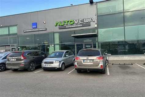 Infografika su automobilio kondicionieriaus pildymo paslaugų kainomis