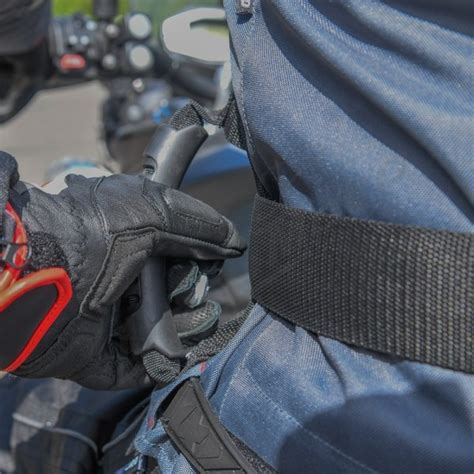 Saugos įranga motociklininkui ir keleiviui