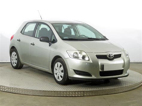 Toyota Auris 1.6 galinė dalis