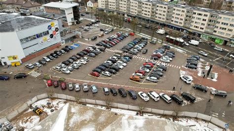 Stovėjimo aikštelė Švedijos mieste