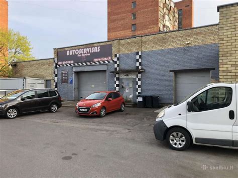 Autoserviso patalpos ir automobiliai