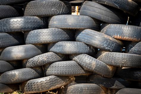 Įvairių tipų automobilių padangų nuotraukos