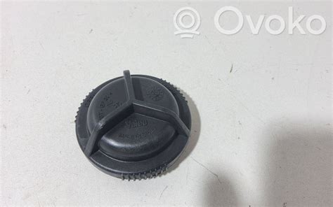 Volvo V70 priekinio žibinto schematinis vaizdas su lemputės vietomis