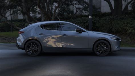 Mazda 3 priekis