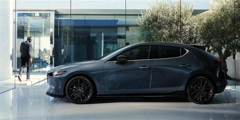 Mazda 3 interjeras