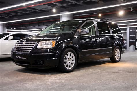 Chrysler Grand Voyager 2.8 CRD interjeras