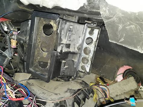 Audi 80 B4 prietaisų skydelio schema