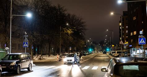 gatvių žibintai naktį