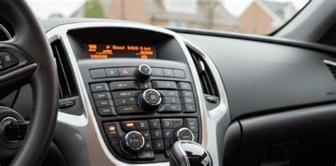 Opel Astra navigacijos sistema