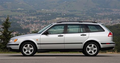Saab 9-5 universalas interjeras