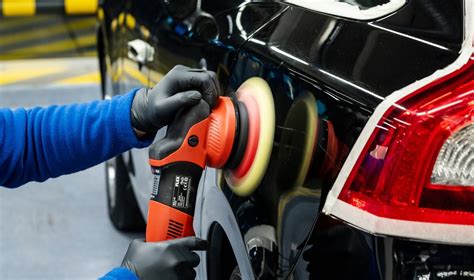 Vaškavimo procesas ir automobilio priežiūra