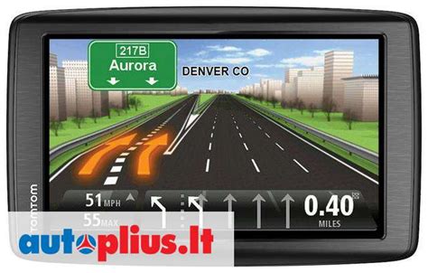 TomTom navigacijos ekranas su gatvių pavadinimais