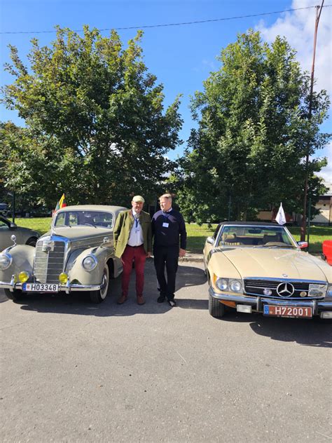 Senovinių automobilių klubo susirinkimas