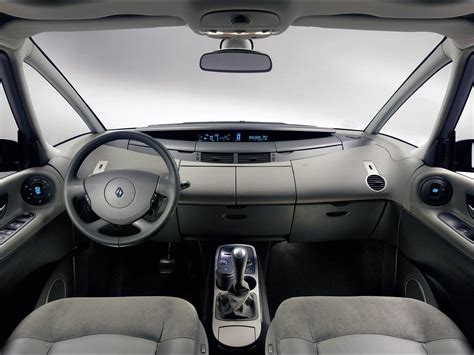 Renault Espace IV interjeras su radijo sistema