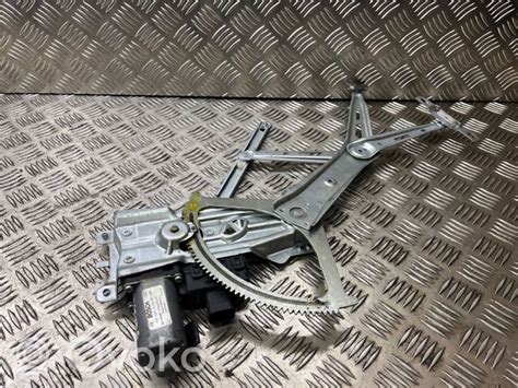 Opel Zafira priekinio dangčio troselis