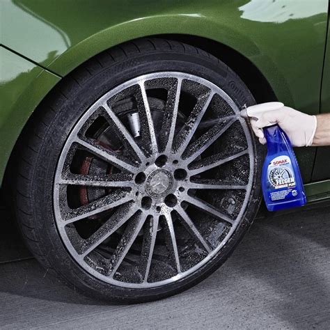 Cheminiai valikliai ratlankiams ir automobilio detalėms