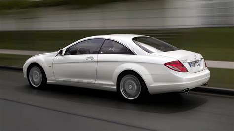 Mercedes-Benz CL 600 (C216) su akcentu ant priekio