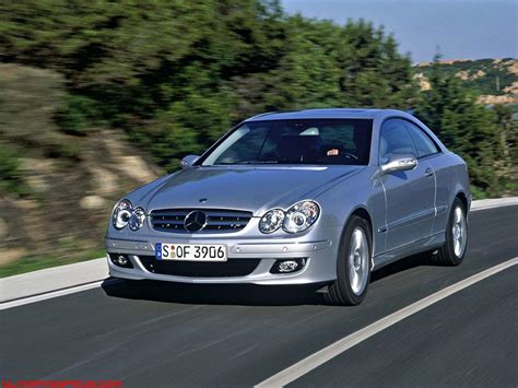 Mercedes-Benz CLK W209 dizainas