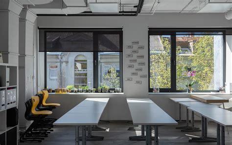 Interjeras vairavimo mokyklos klasėje