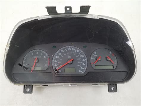 Volvo S40 prietaisų skydelis