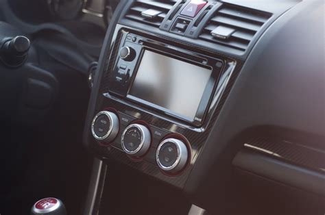 Automobilio radijo su įvesties kodu ekrano vaizdas