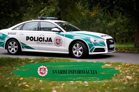 Policijos automobilis su užrašu STOP policija