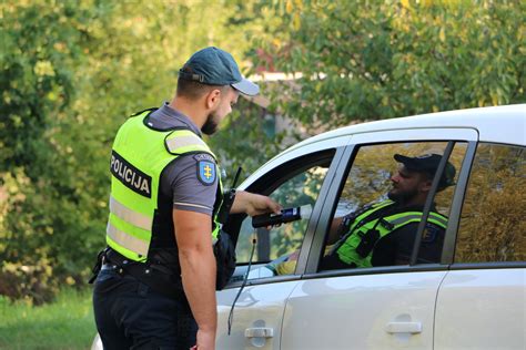 Vairuotojas dirbantis ilgą laiką prie vairo