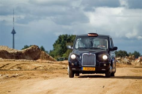 Klasikinis Londono taksi automobilis TX4