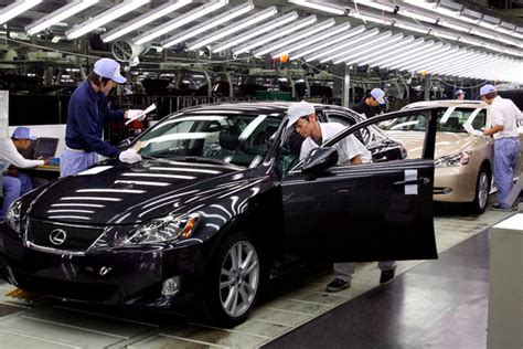 Japonijos automobilių gamyklos vaizdas