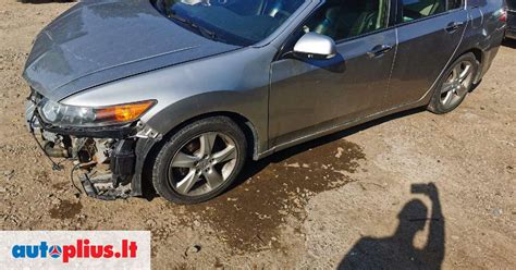 Honda Accord automobilio priekio detalės