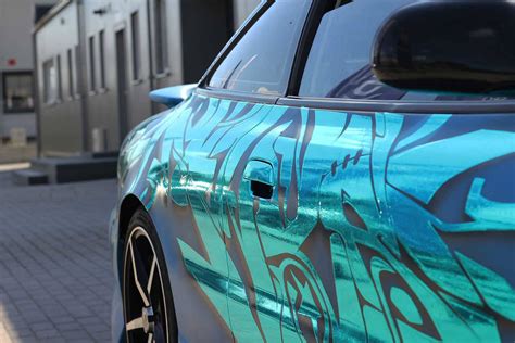 Automobilio apklijavimas lipdukais profesionalų