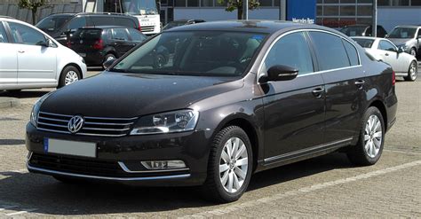 Volkswagen Passat B7 durelių moldingai